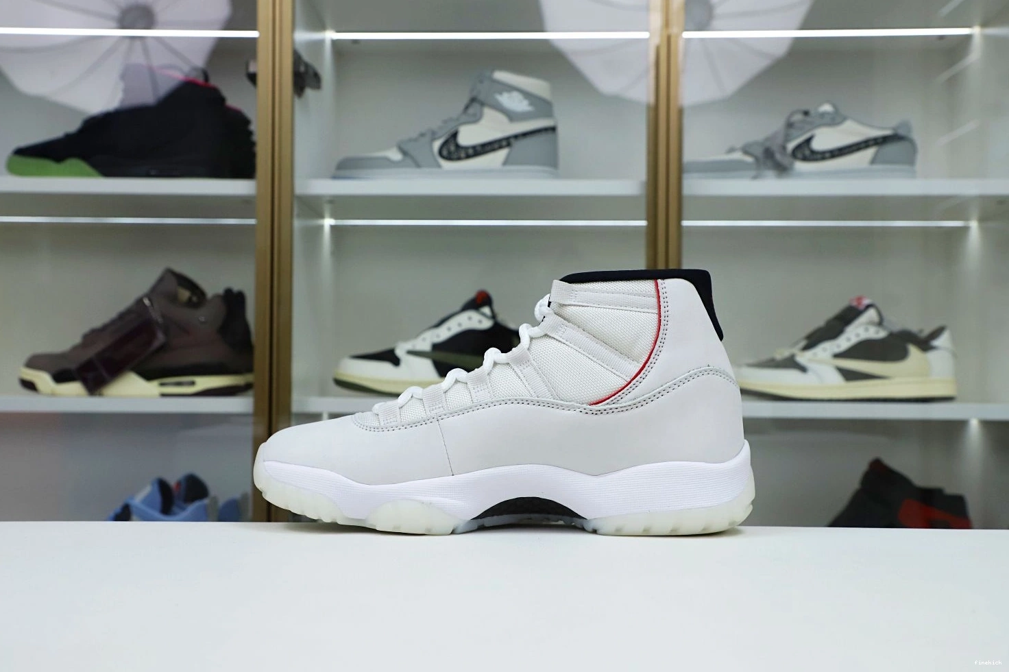XI AIR RETRO PLATINUM 11 TINT JORDAN 0926
